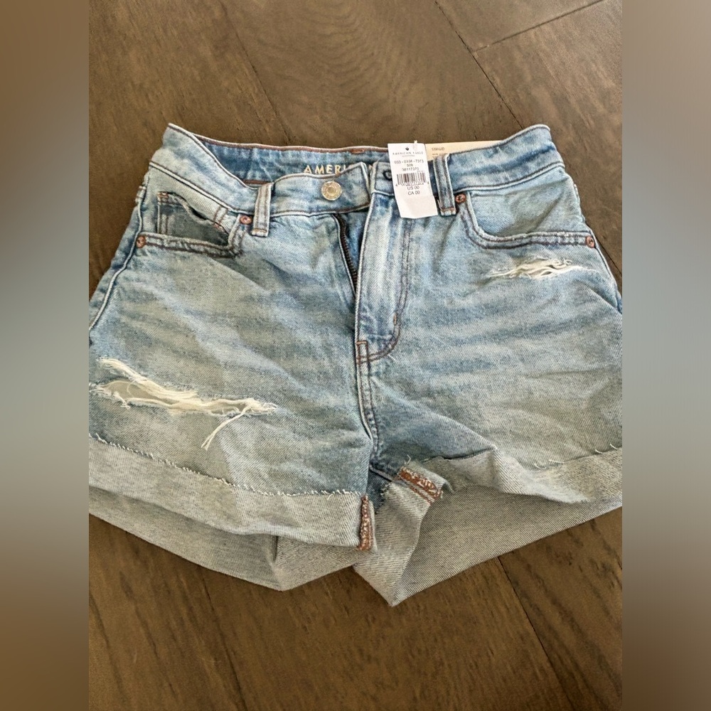 American Eagle mom shorts